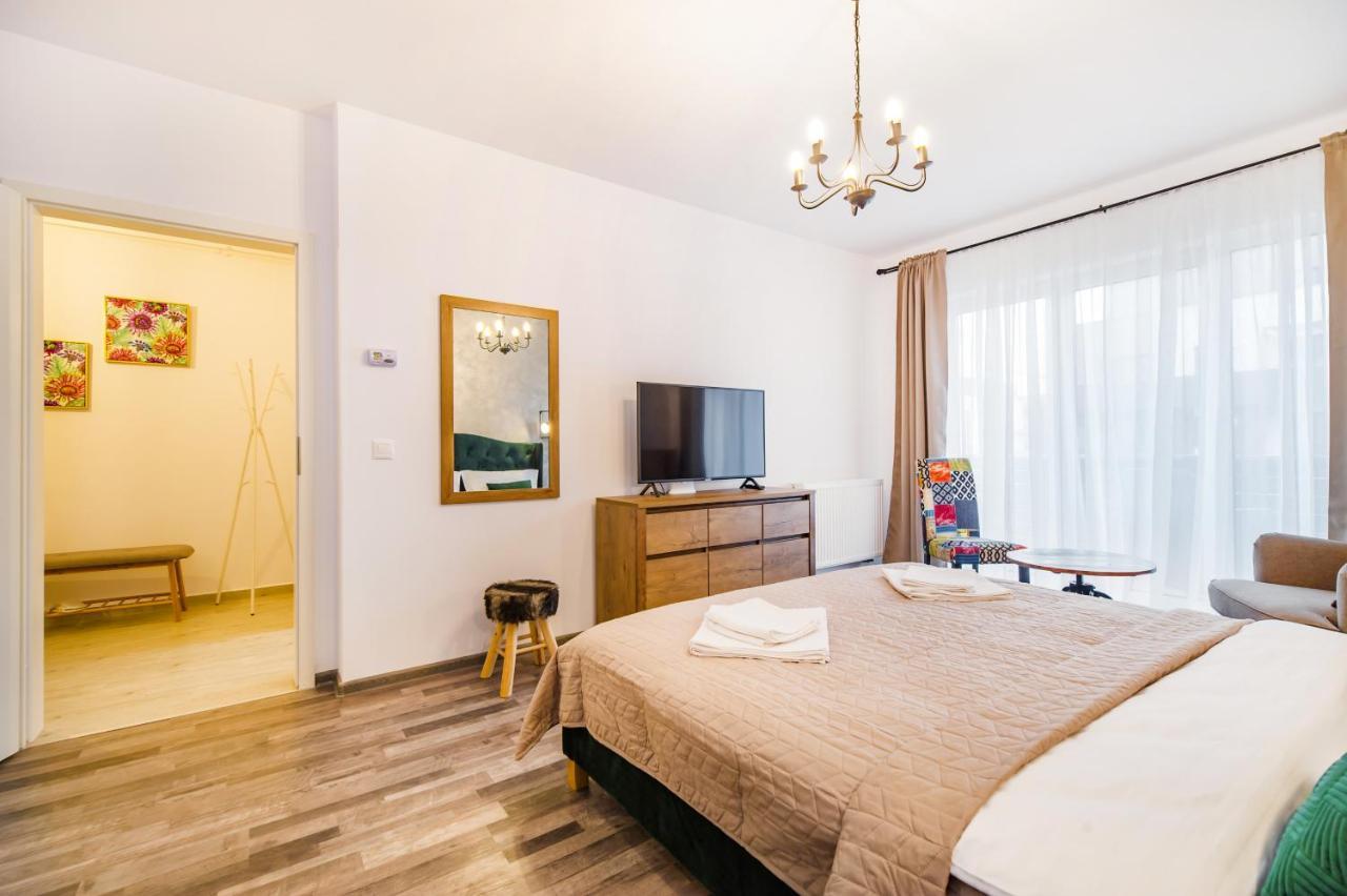 Smarald * Brasov